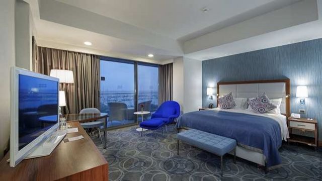 Отель DoubleTree by Hilton Hotel Kusadasi 5*